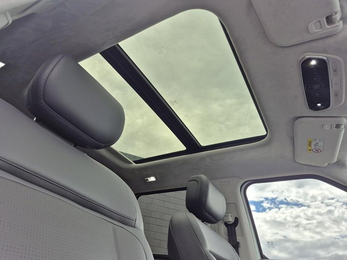 2025 MG MGU9 Explore Pro EKK1C MY25 4X4 Dual Range Alpine White