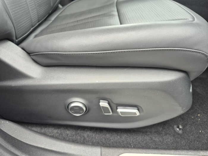 2025 MG MGU9 Explore Pro EKK1C MY25 4X4 Dual Range Alpine White