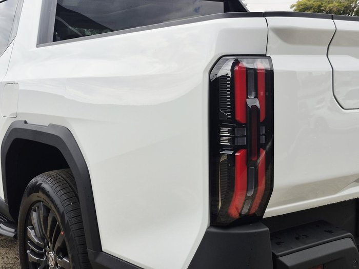 2025 MG MGU9 Explore Pro EKK1C MY25 4X4 Dual Range Alpine White