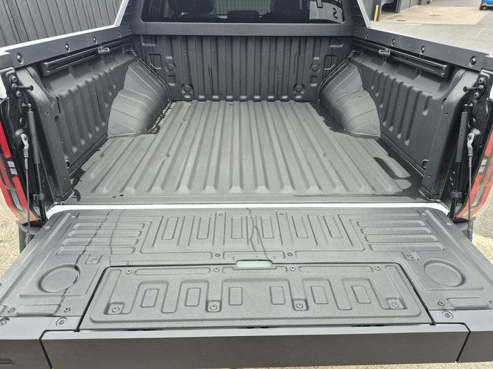 2025 MG MGU9 Explore Pro EKK1C MY25 4X4 Dual Range Alpine White