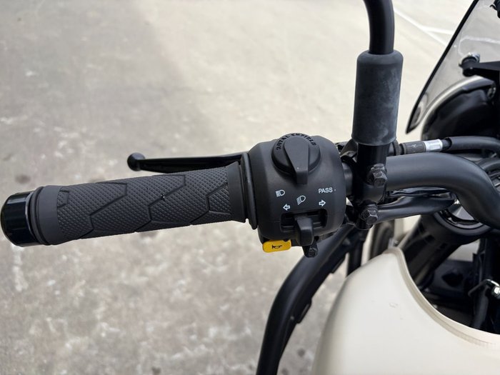 2024 Royal Enfield HIMALAYAN 450 Brown