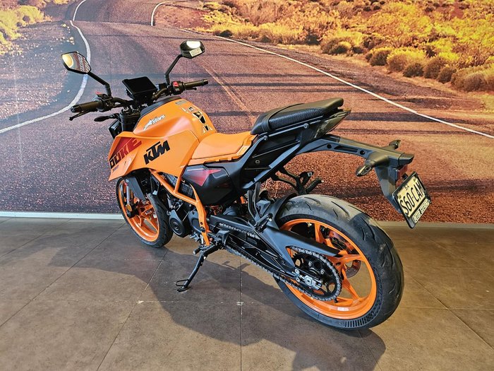 2024 KTM 390 Duke Duke Orange