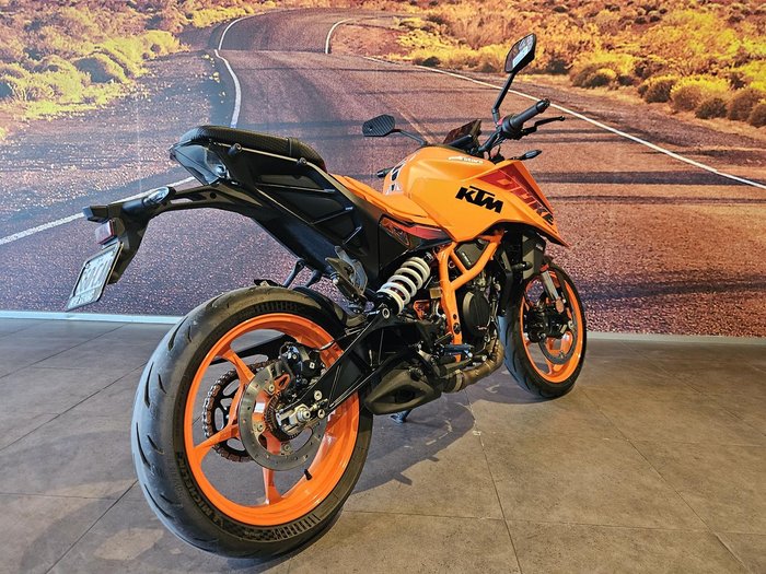 2024 KTM 390 Duke Duke Orange