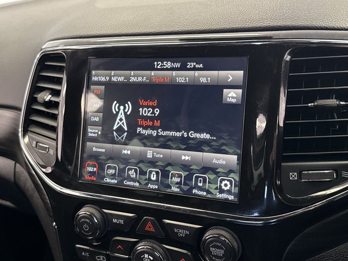 2021 Jeep Grand Cherokee Night Eagle