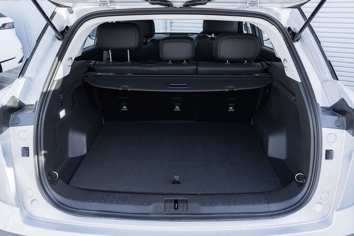 2025 Jaecoo J7 SHS Track