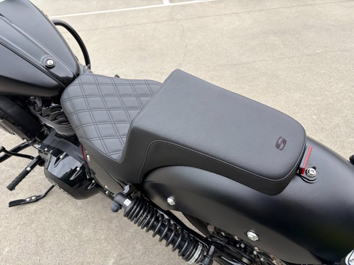 2023 Indian CHIEF DARK HORSE Black