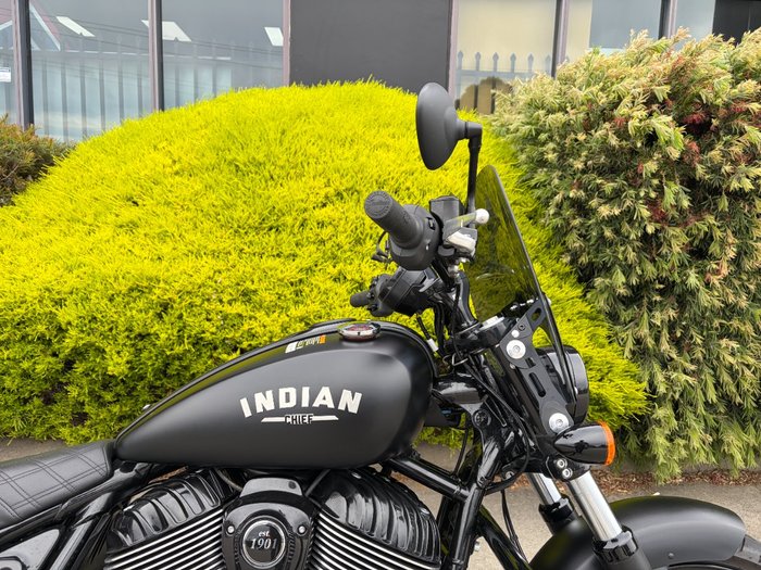 2023 Indian CHIEF DARK HORSE Black