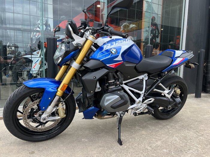 2024 BMW Motorrad R 1250 R BLUE