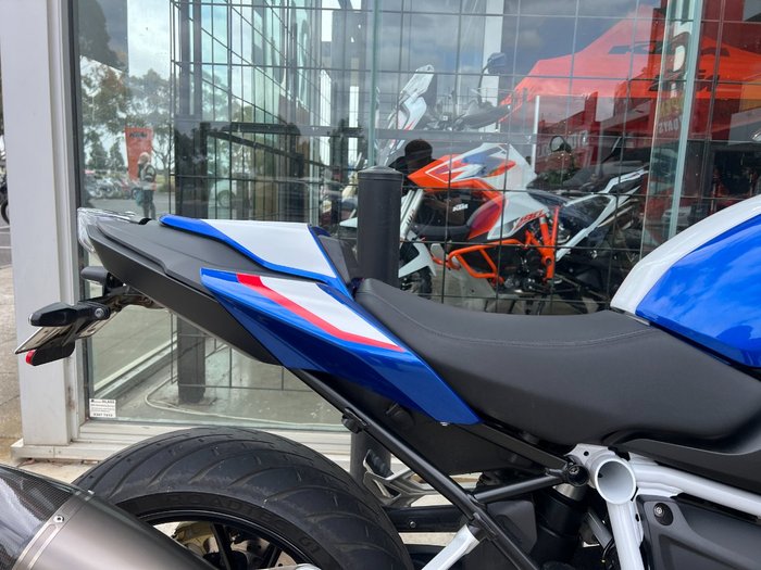 2024 BMW Motorrad R 1250 R BLUE