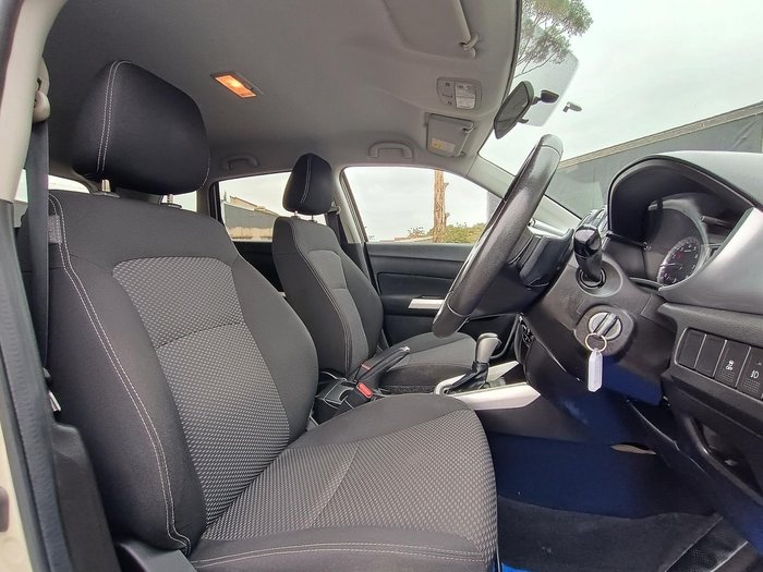 2016 Suzuki Vitara RT-S LY Savannah Ivory