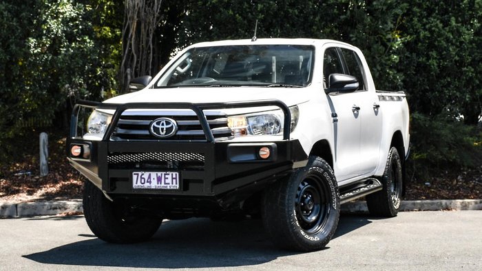 2015 Toyota Hilux SR