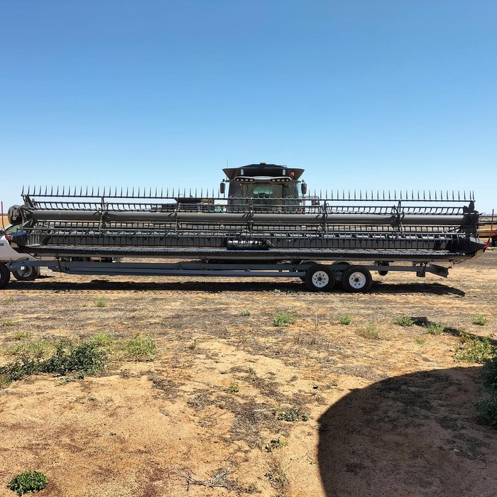 2022 Gleaner S97 Harvester & 40' Gleaner Front