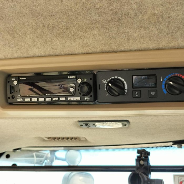 2022 Gleaner S97 Harvester & 40' Gleaner Front