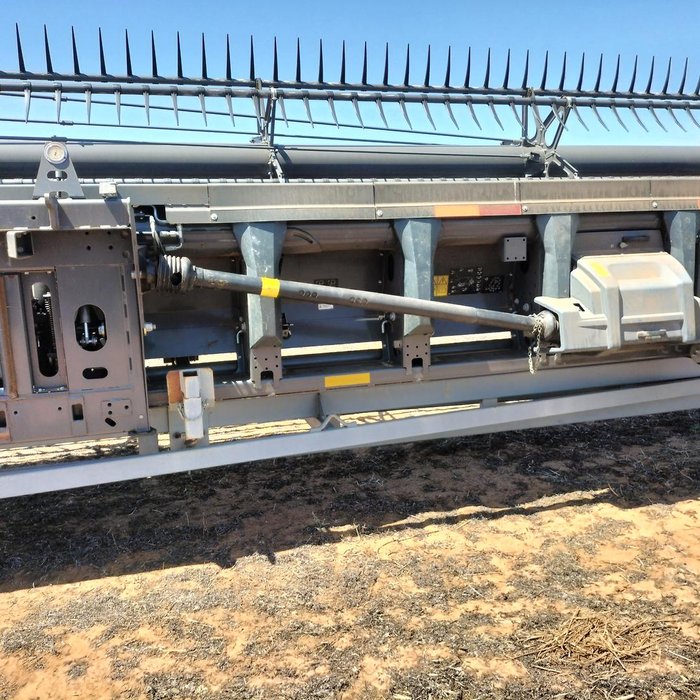 2022 Gleaner S97 Harvester & 40' Gleaner Front