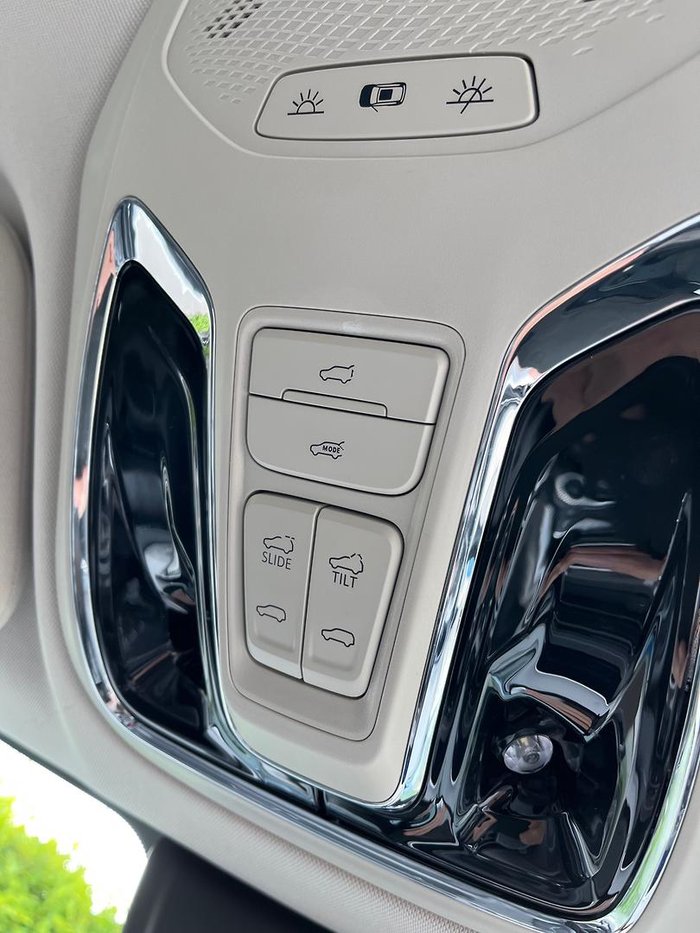 2024 LDV D90 Executive