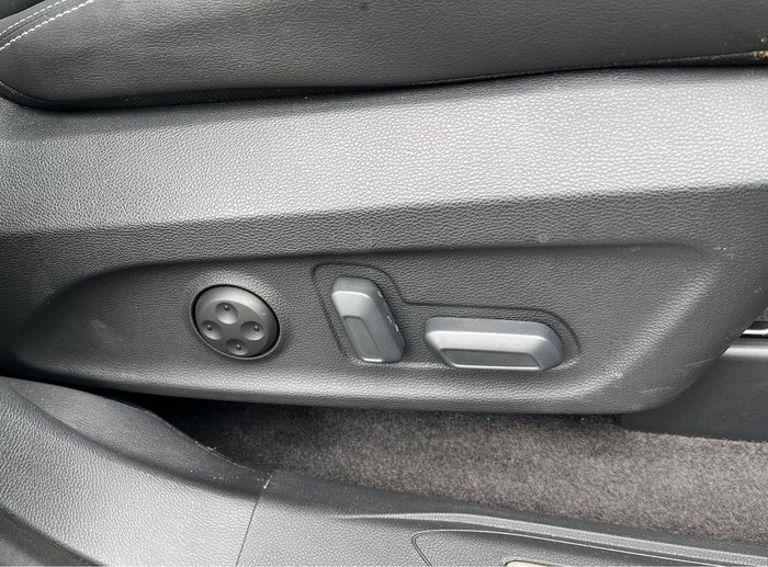 2024 LDV D90 Executive