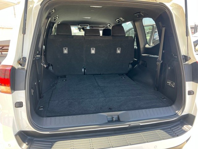 2024 Toyota LANDCRUISER LC300 3.3L V6 DSL GXL 7 Seats Glacier White