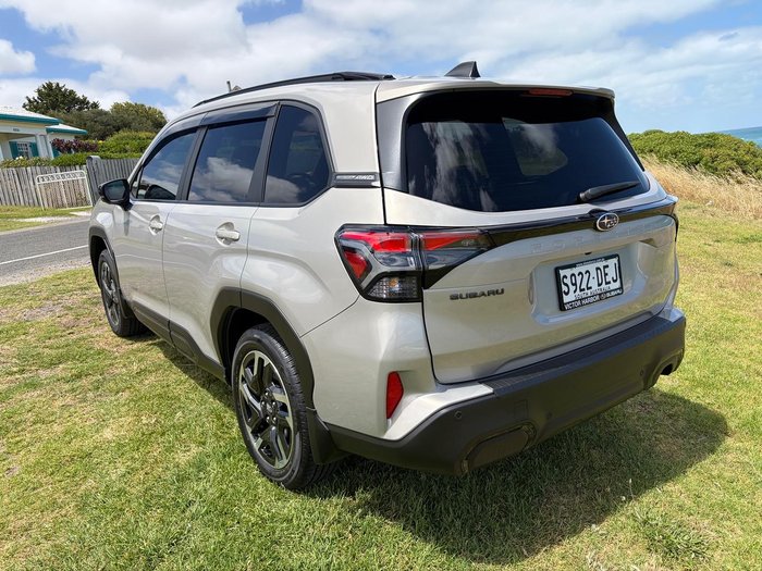 2025 Subaru Forester Touring