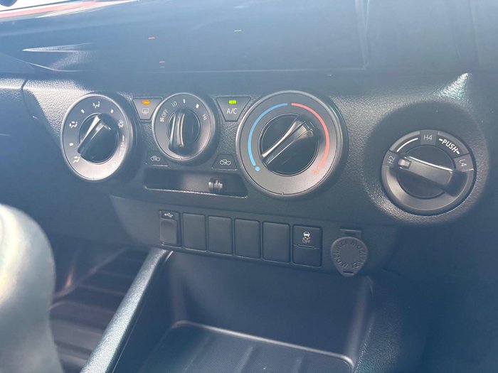 2023 Toyota Hilux Workmate