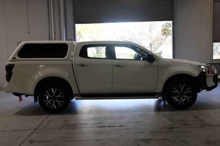 2022 Isuzu D-MAX LS-U