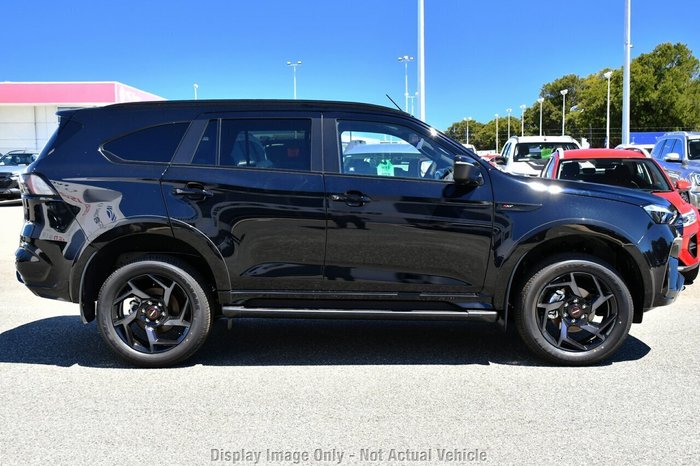 2025 Isuzu MU-X X-TERRAIN