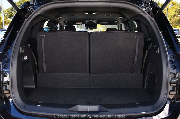 2025 Isuzu MU-X X-TERRAIN