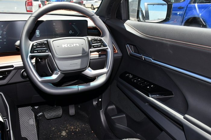 2025 KGM Torres Hybrid K40