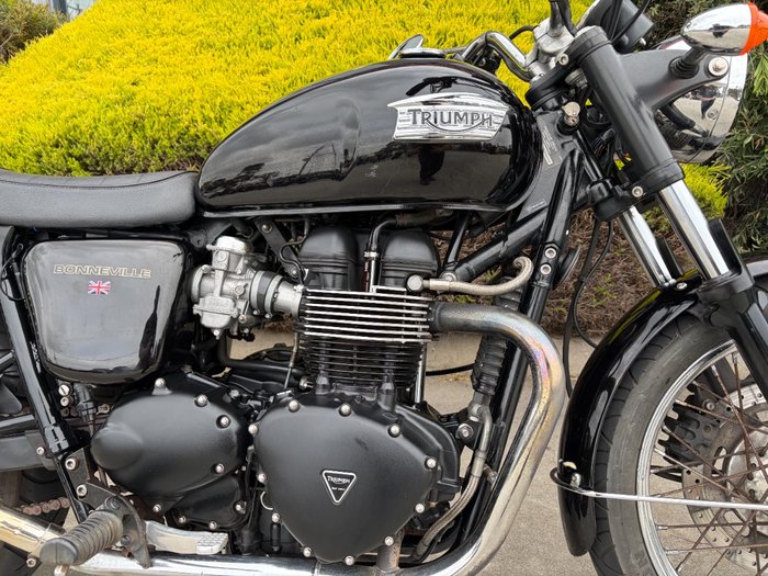 2008 Triumph BONNEVILLE