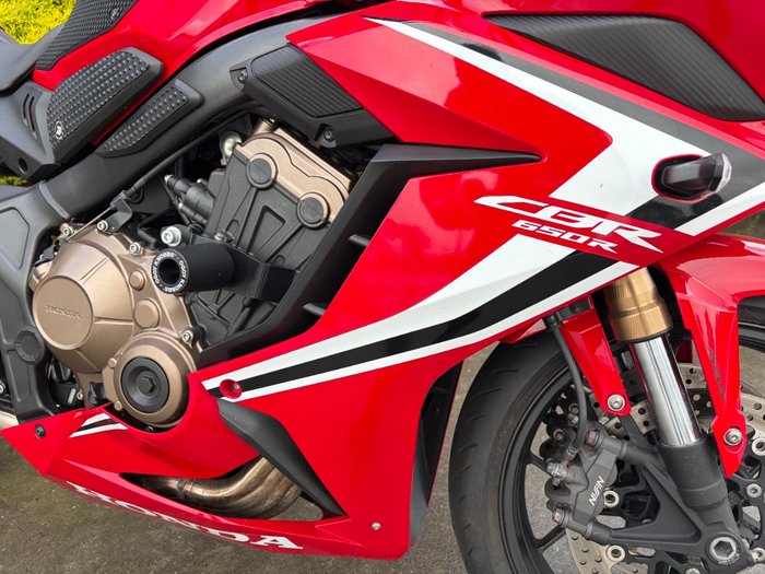 2019 Honda CBR650R Red