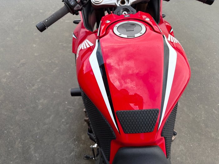 2019 Honda CBR650R Red