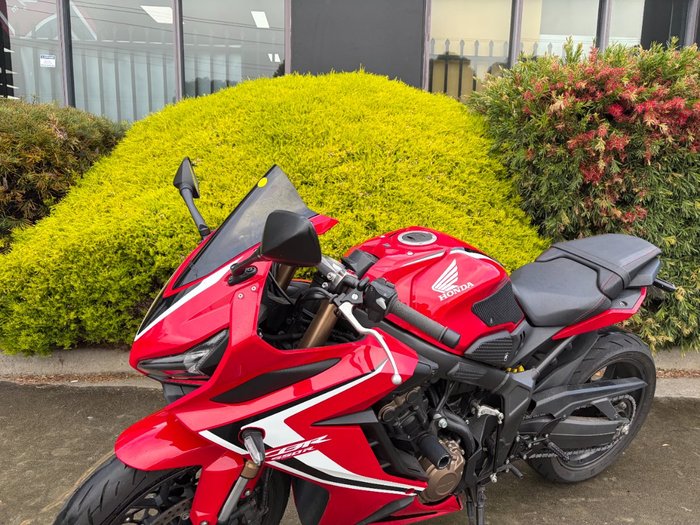 2019 Honda CBR650R Red