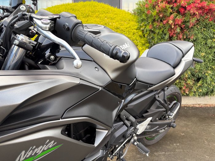 2023 Kawasaki NINJA 650 Grey