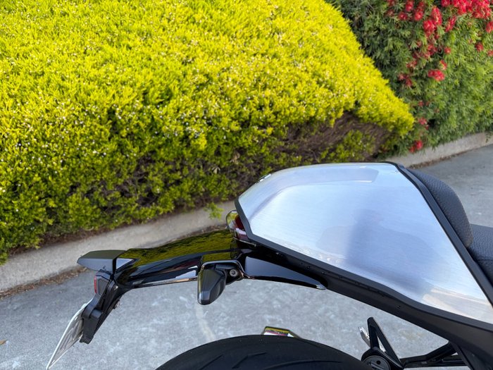 2024 BMW Motorrad R 12 nineT HL Black