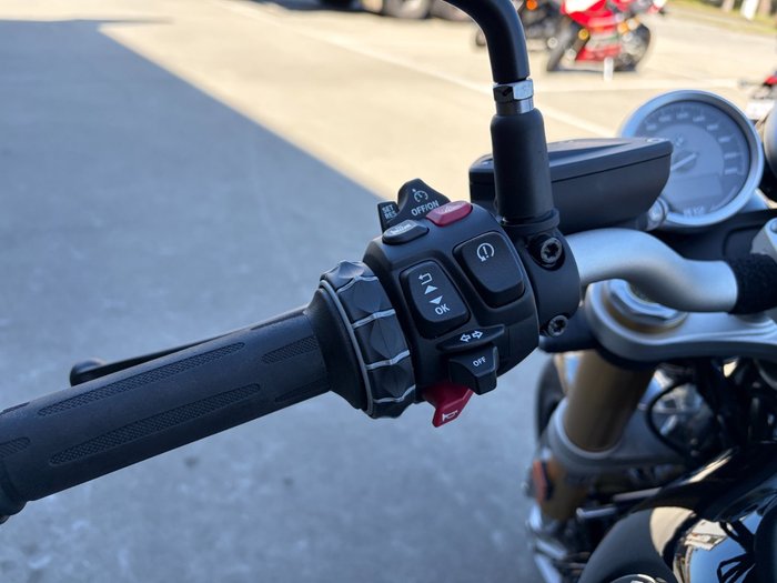 2024 BMW Motorrad R 12 nineT HL Black