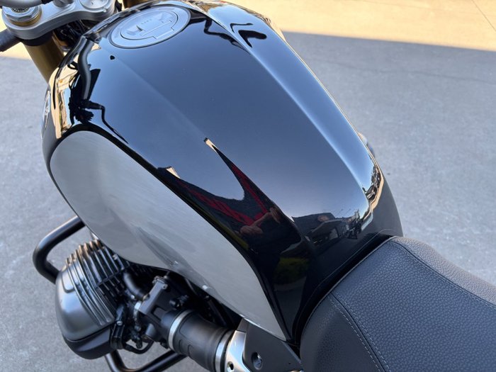 2024 BMW Motorrad R 12 nineT HL Black