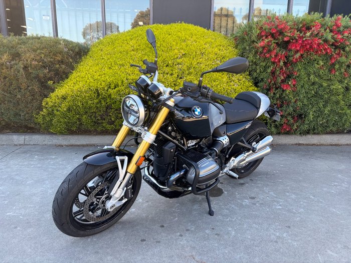 2024 BMW Motorrad R 12 nineT HL Black