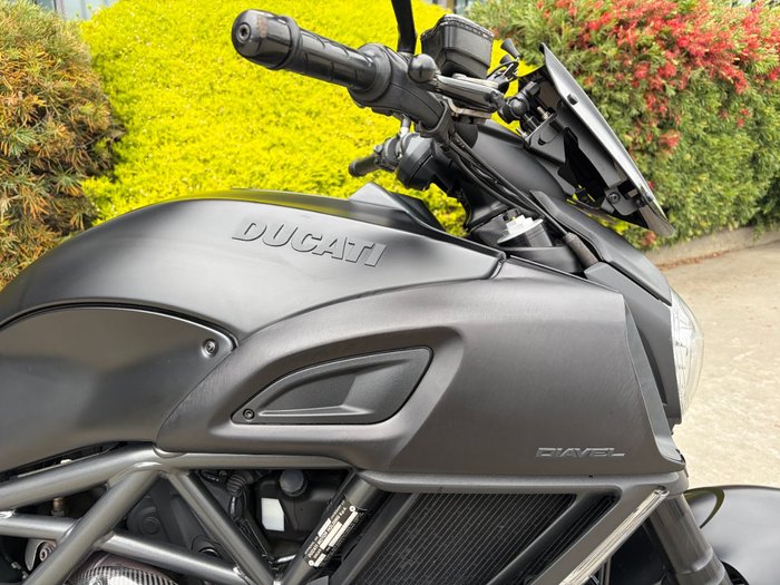 2015 DUCATI DIAVEL Black