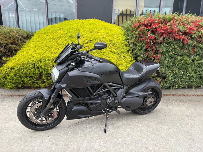 2015 DUCATI DIAVEL Black
