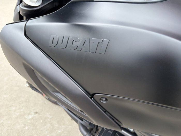 2015 DUCATI DIAVEL Black