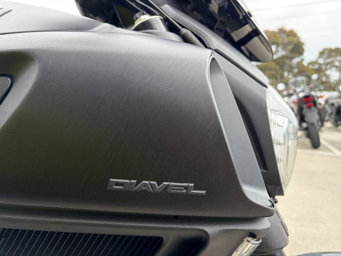 2015 DUCATI DIAVEL Black