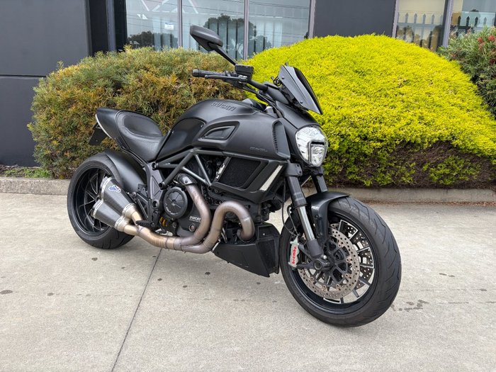 2015 DUCATI DIAVEL Black