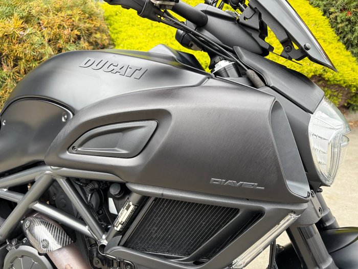 2015 DUCATI DIAVEL Black