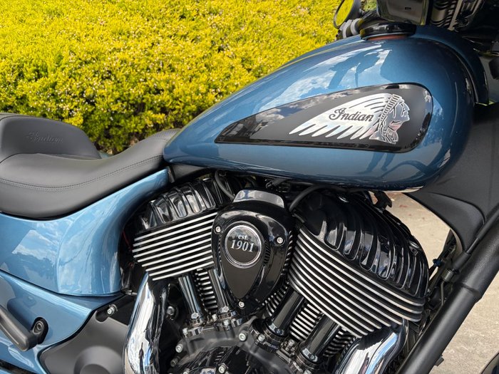 2022 Indian CHIEFTAIN DARK HORSE BLUE SLATE METALLIC