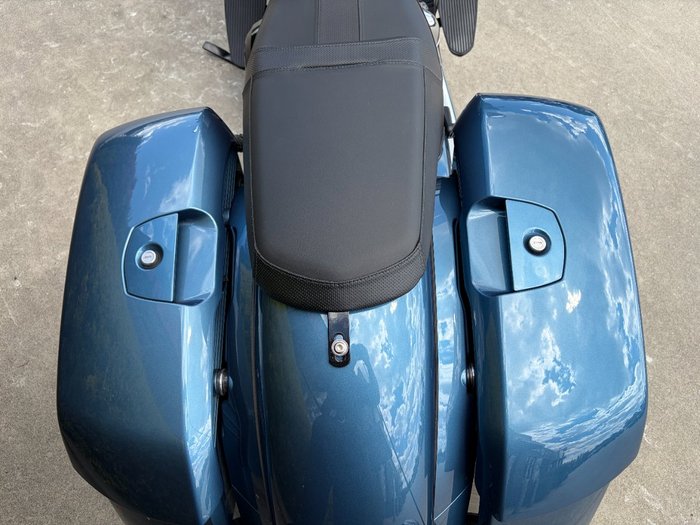 2022 Indian CHIEFTAIN DARK HORSE BLUE SLATE METALLIC