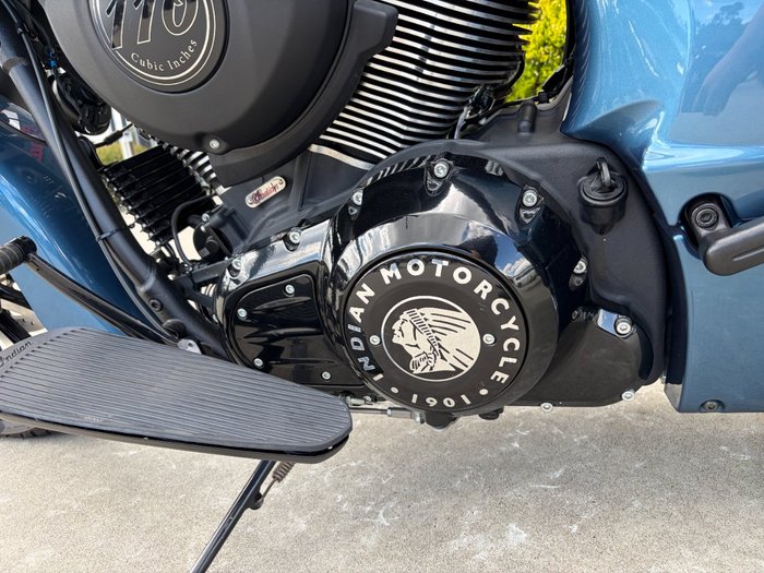 2022 Indian CHIEFTAIN DARK HORSE BLUE SLATE METALLIC