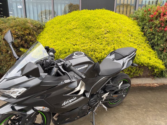2022 Kawasaki NINJA 400 Black
