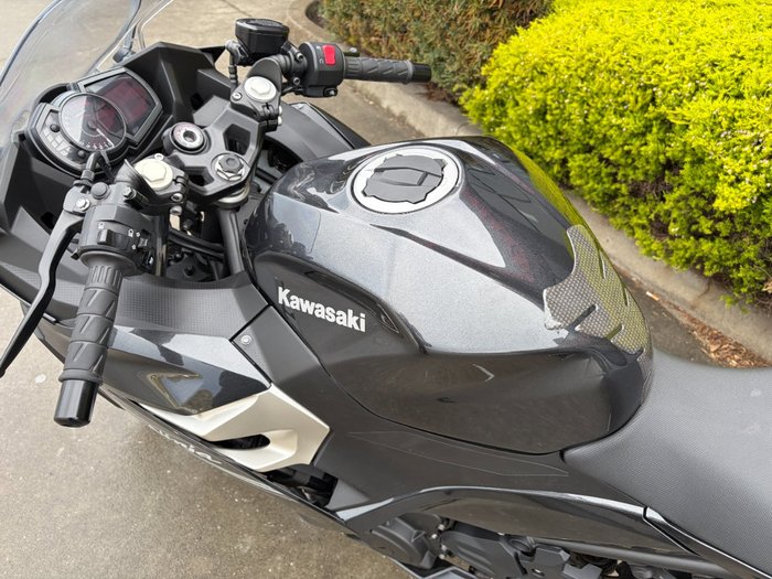 2022 Kawasaki NINJA 400 Black