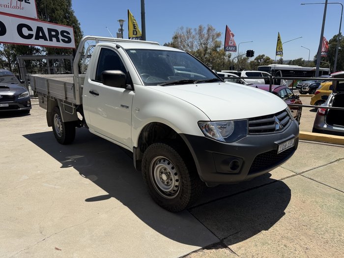 2015 Mitsubishi Triton