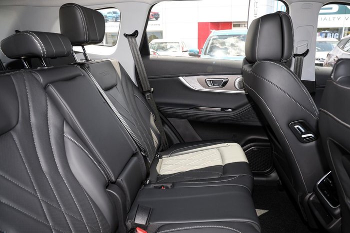 2025 Chery Tiggo 8 Pro Max Urban