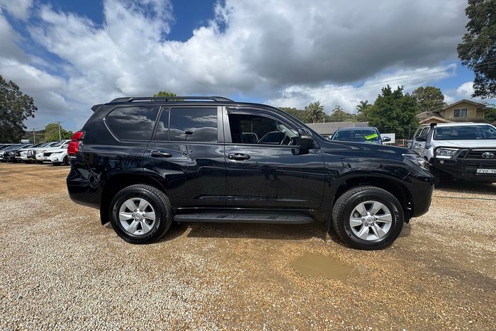 2023 Toyota Landcruiser Prado GXL